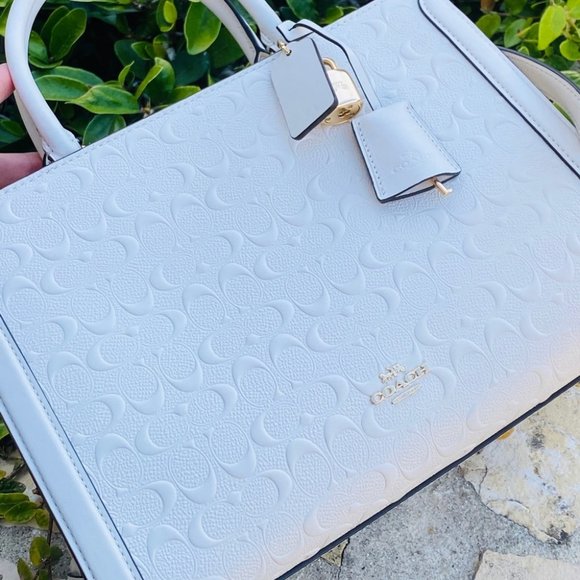 NWT Coach signature Zoe satchel signature bag - Picture 2 of 9